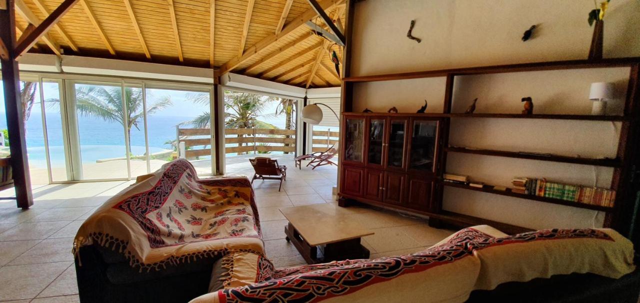 Wild Paradise: Villa Vue Mer Piscine A Debordement Le Moule Exterior photo